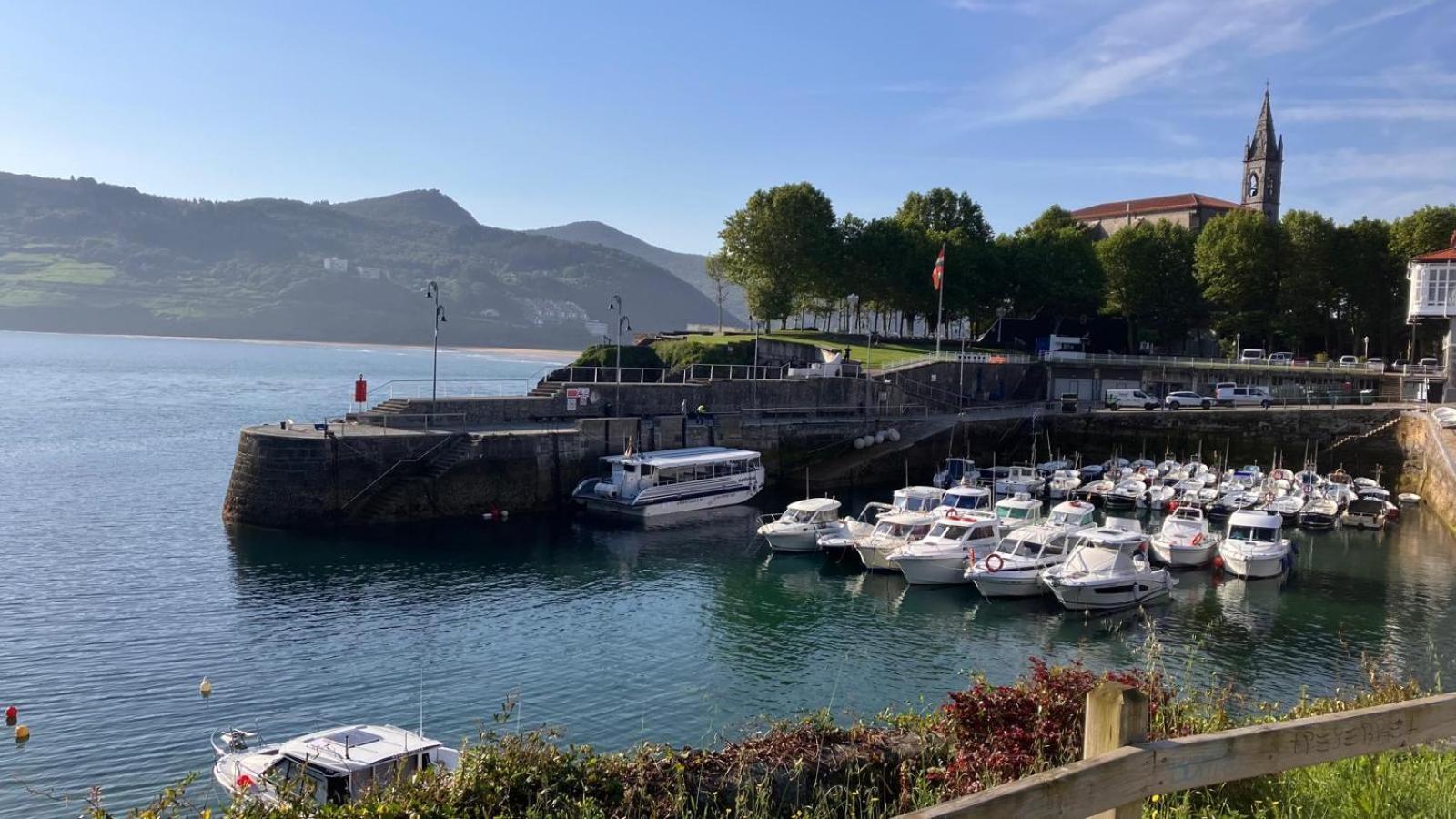 Duplex 122M2, 4 Dormitorios, 2 Banos Completos, Wifi 1Gb Mundaka Eksteriør billede