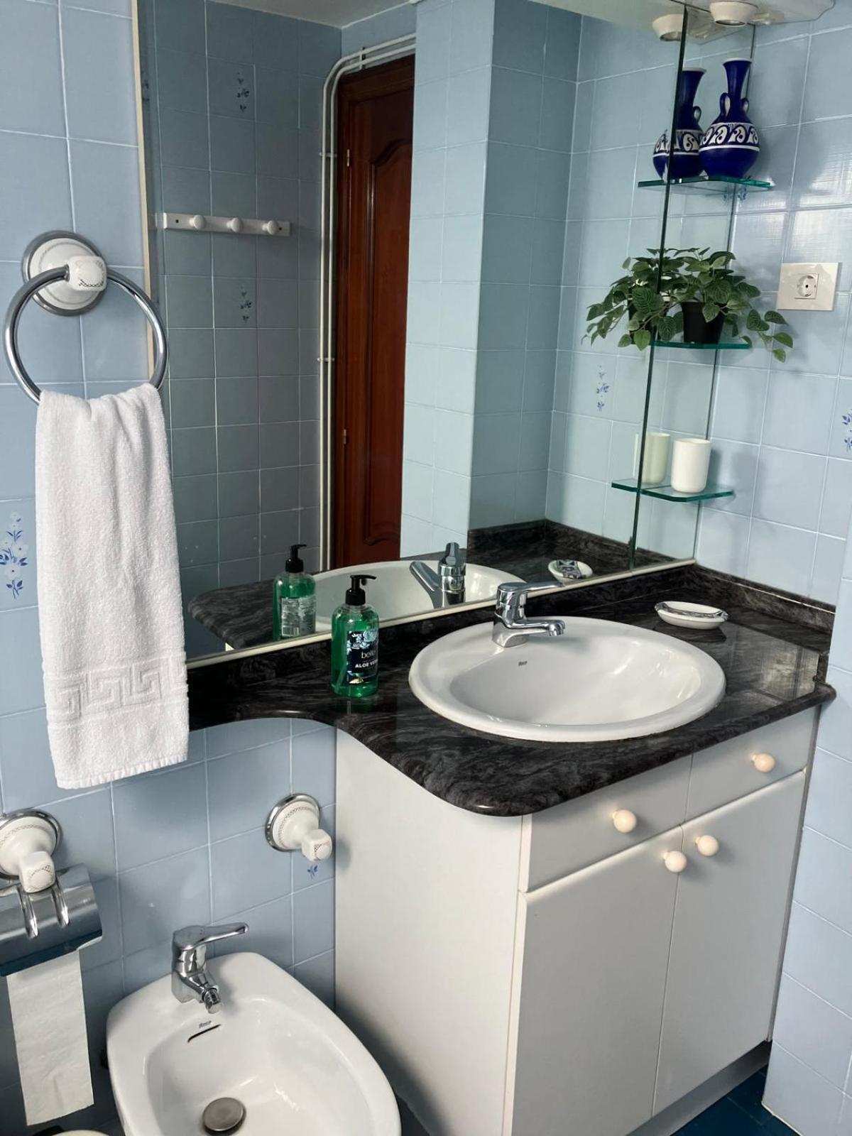 Duplex 122M2, 4 Dormitorios, 2 Banos Completos, Wifi 1Gb Mundaka Eksteriør billede
